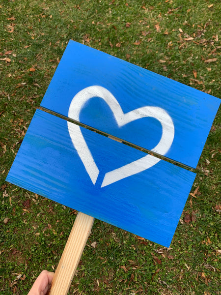Yard sign - Blue with white heart